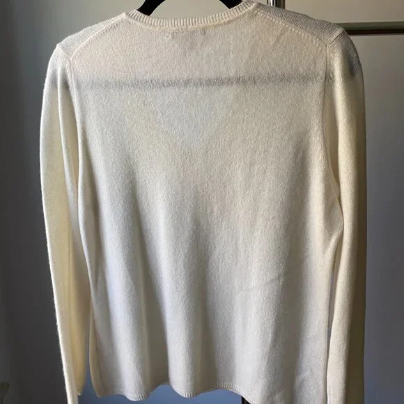 Cashmere Charter Club V Neck Sweater - Picture 3 of 4